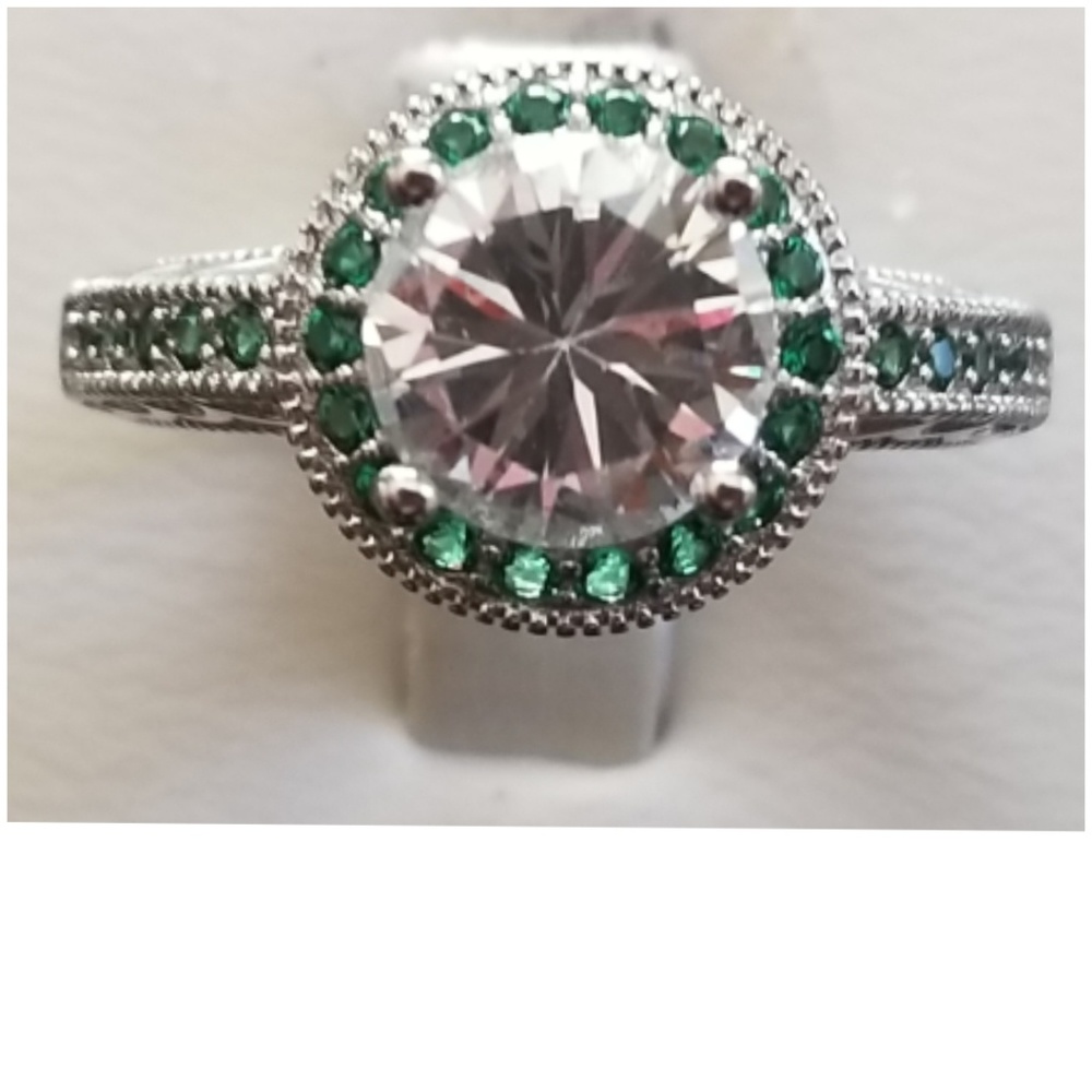Genuine 5ct Emerald And White Sapphire Ring Size 7